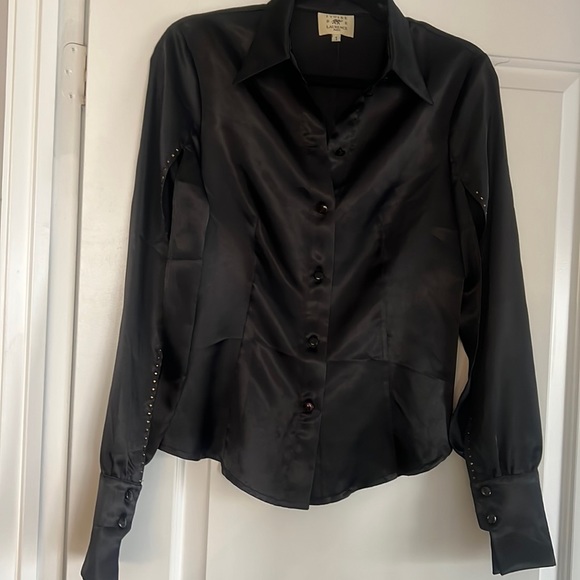 Ivoire de Laurence satin blouse - Picture 1 of 10